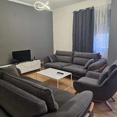 New Bazar-central 1 With Balcony *