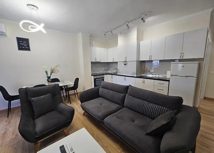 New Bazar-central 1 With Balcony Tirana